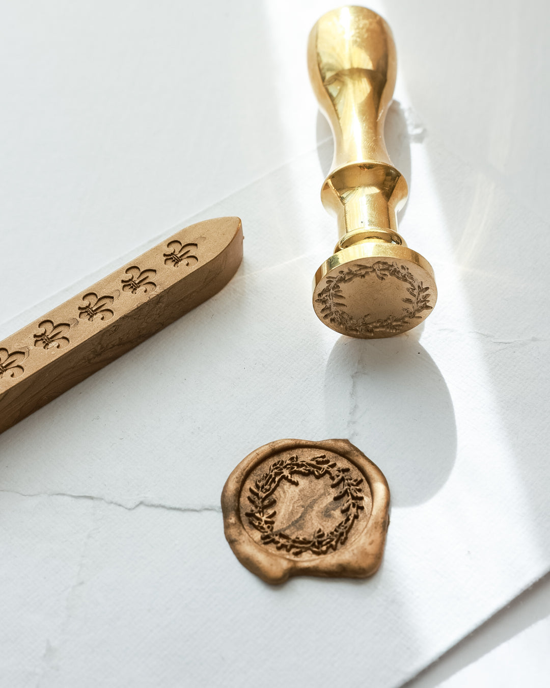 Wreath design brass wax seal stamp with wax stick