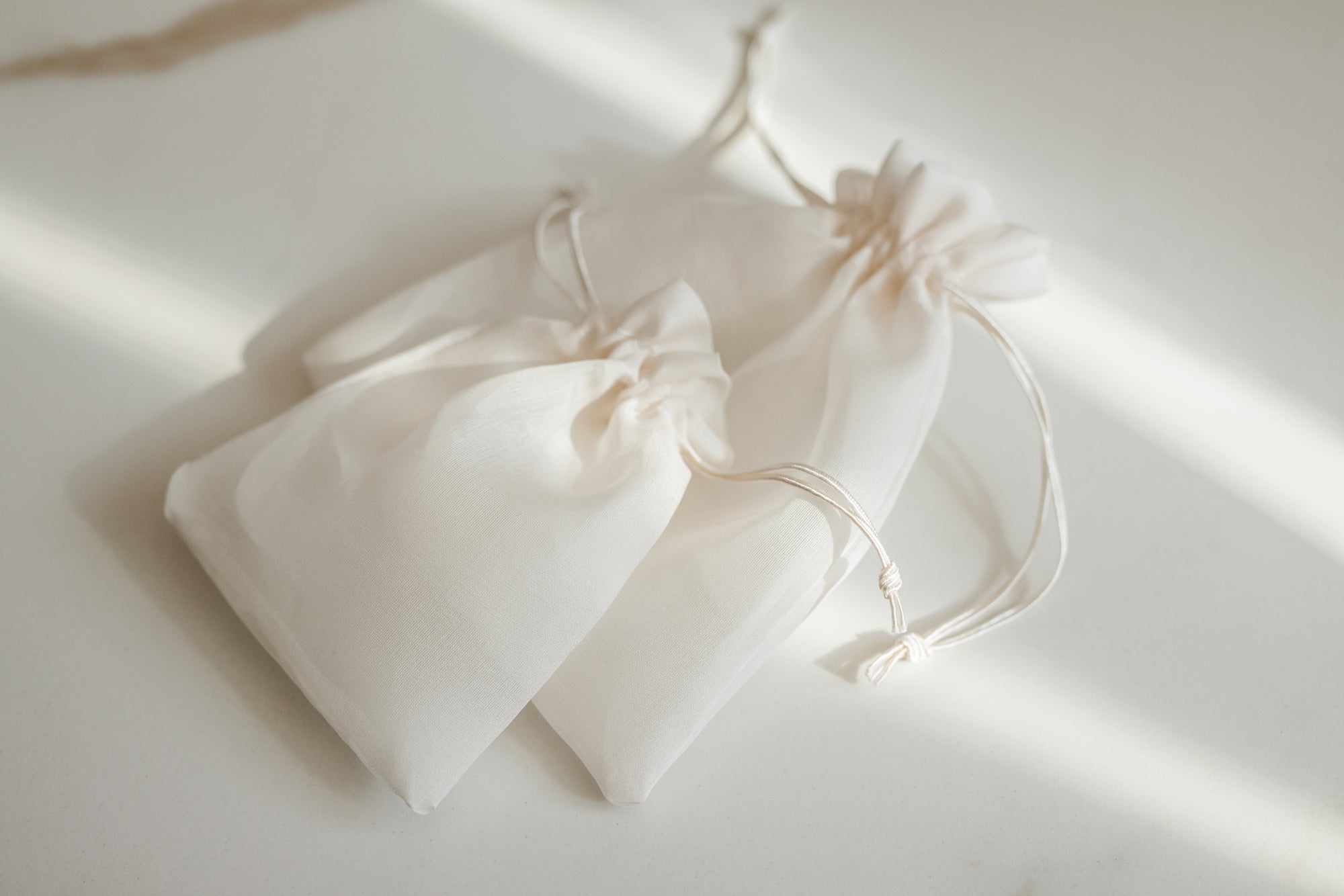 SILK ORGANZA favour bags pack